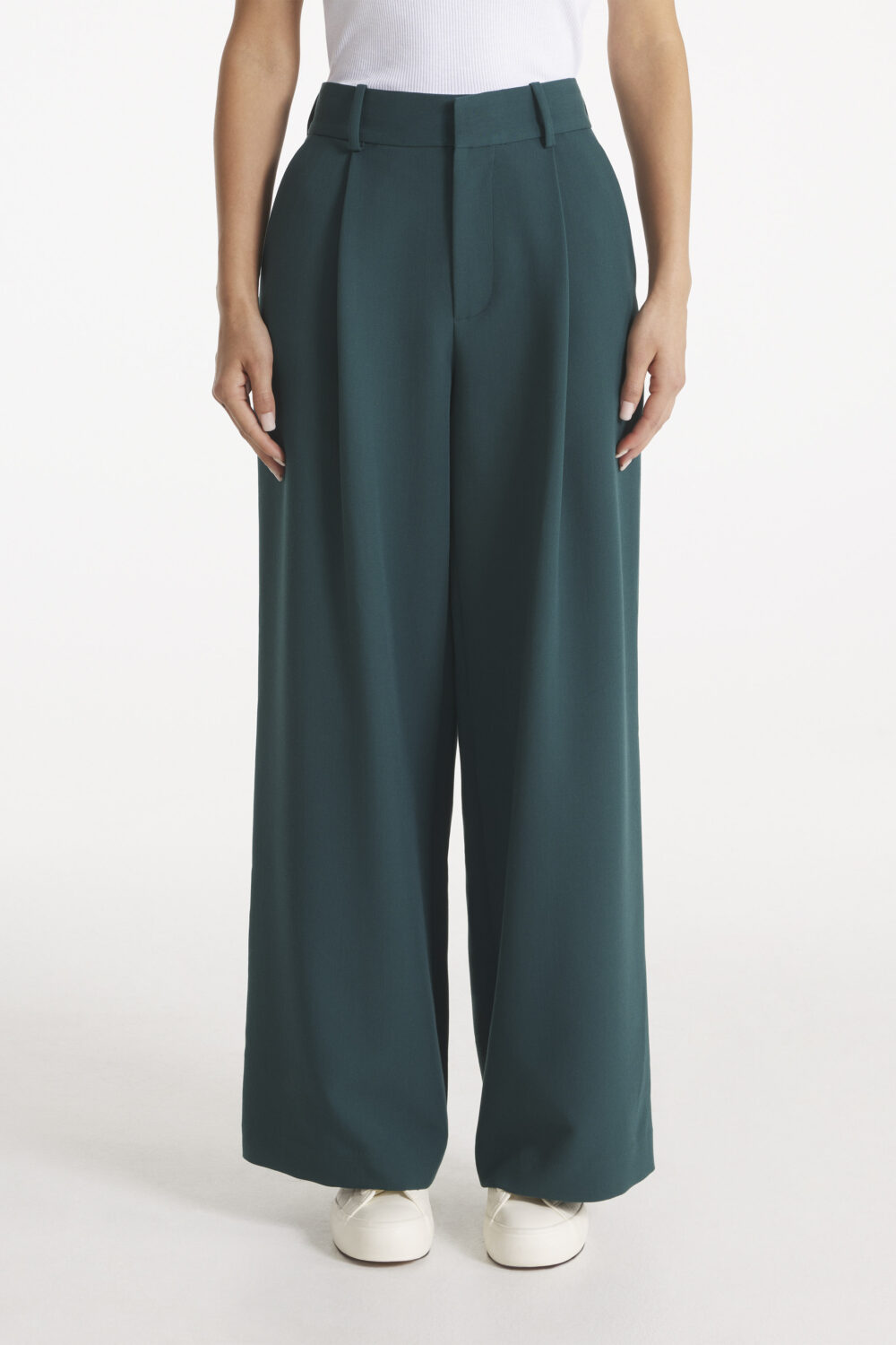 13257WP_DARKGREEN_PISCO_1